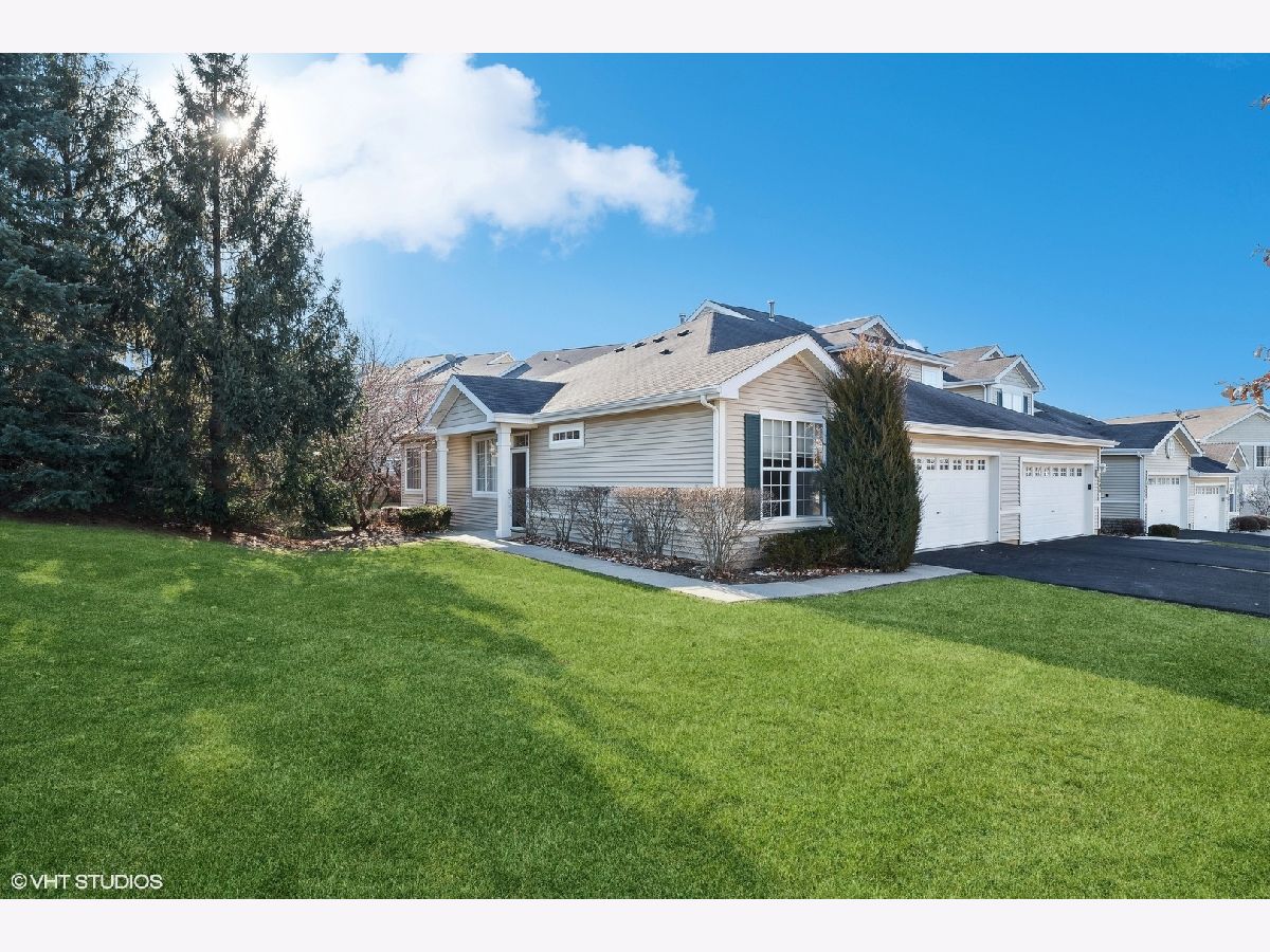 Townhomes Sold Remington Trails Round Lake Illinois, 1547 Remington
