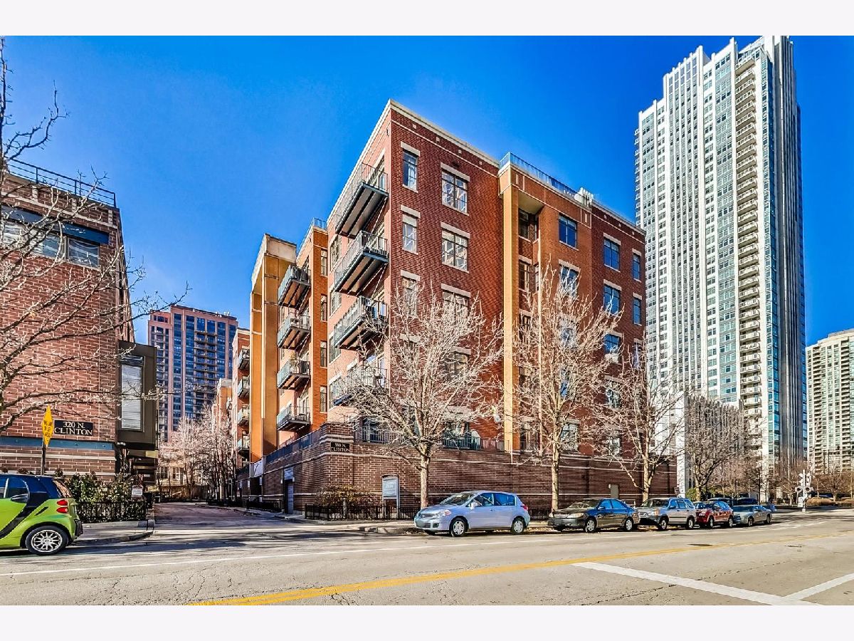 Condos & Townhomes Sold Fulton Station Chicago Illinois, 330 Clinton