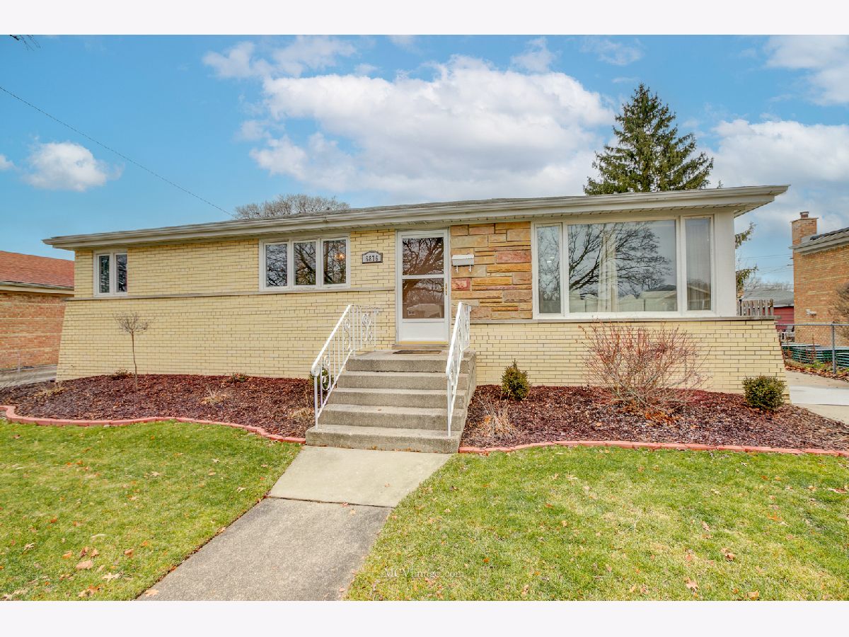 Homes & Condominiums Sold Barretts Brothers Tinley Park Illinois, 6876 176th