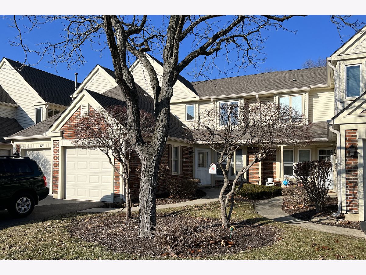 Townhomes & Condos Sold Hamptons Elk Grove Village Illinois, 166 Inverness