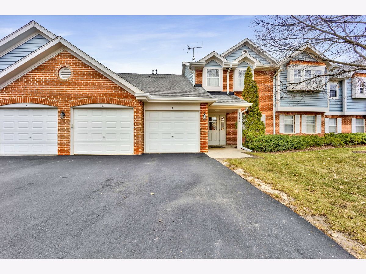 Condos & Townhomes Rented Heatherwood Estates Schaumburg Illinois, 2443 Raleigh