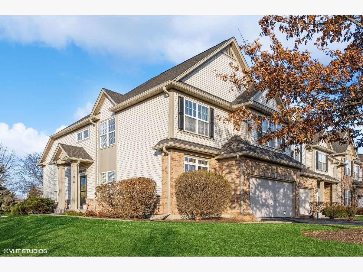 Townhomes & Homes Sold Heritage Oaks Plainfield Illinois, 11976 Winterberry