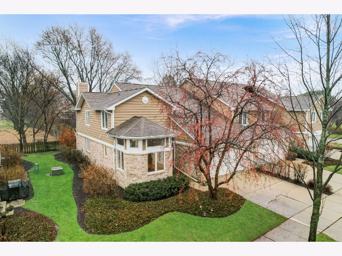 Townhomes Sold Winchester Estates Buffalo Grove Illinois, 106 Woodstone