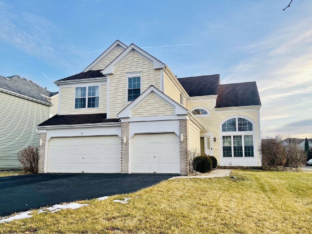 Homes & Townhomes Rented Country Walk Round Lake Beach Illinois, 85 Tall Grass