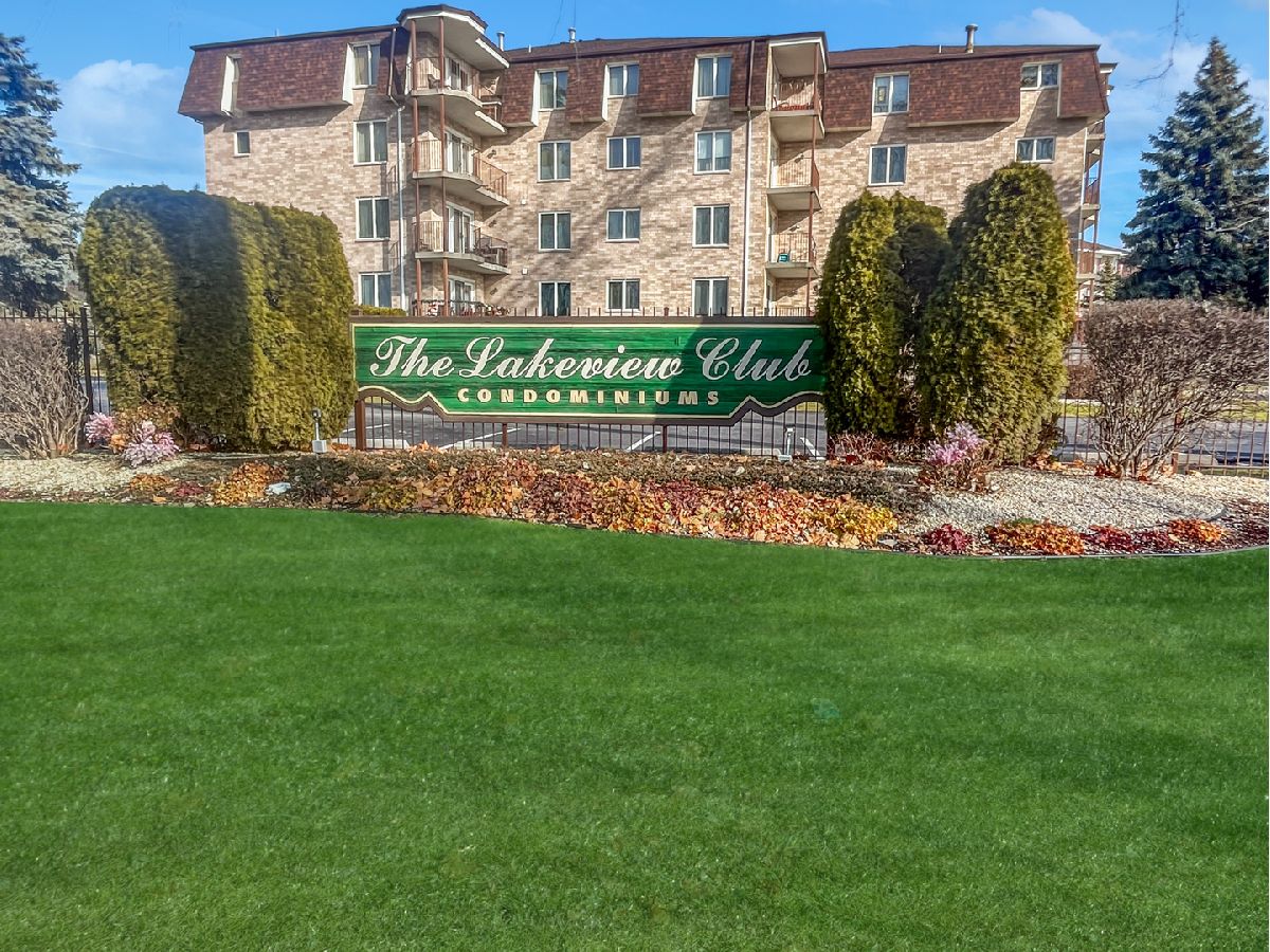 Condominiums Sold Lakeview Club Lansing Illinois, 3640 186th
