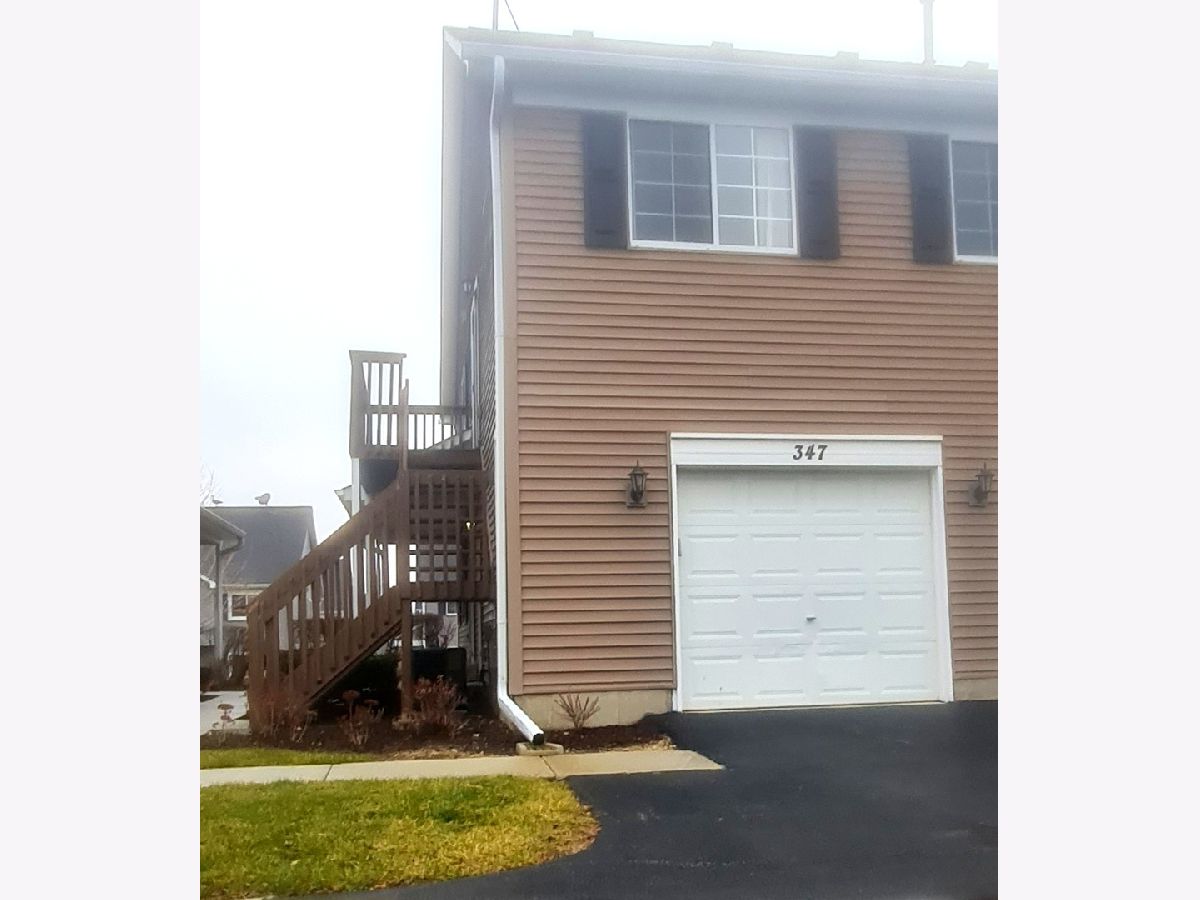 Townhomes & Condos & Homes Sold Woodcreek Village Lake In The Hills Illinois, 347 Village Creek