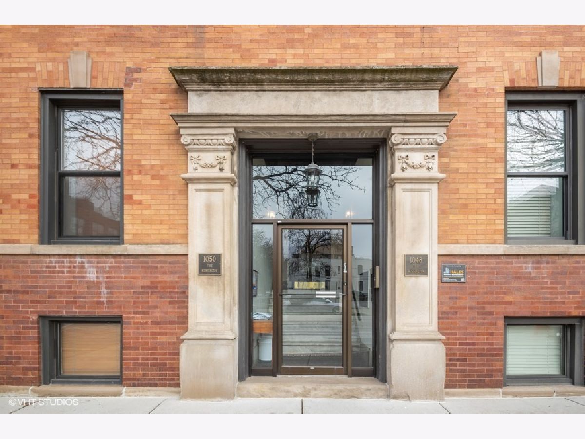Condominiums & Homes Sold Kensington Chicago Illinois, 1050 Armitage