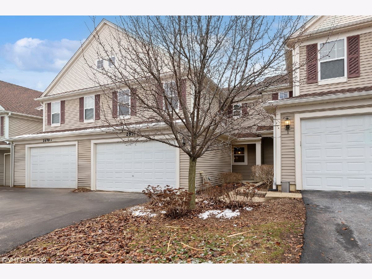 Homes & Townhomes Rented Liberty Lakes Wauconda Illinois, 2870 Glacier