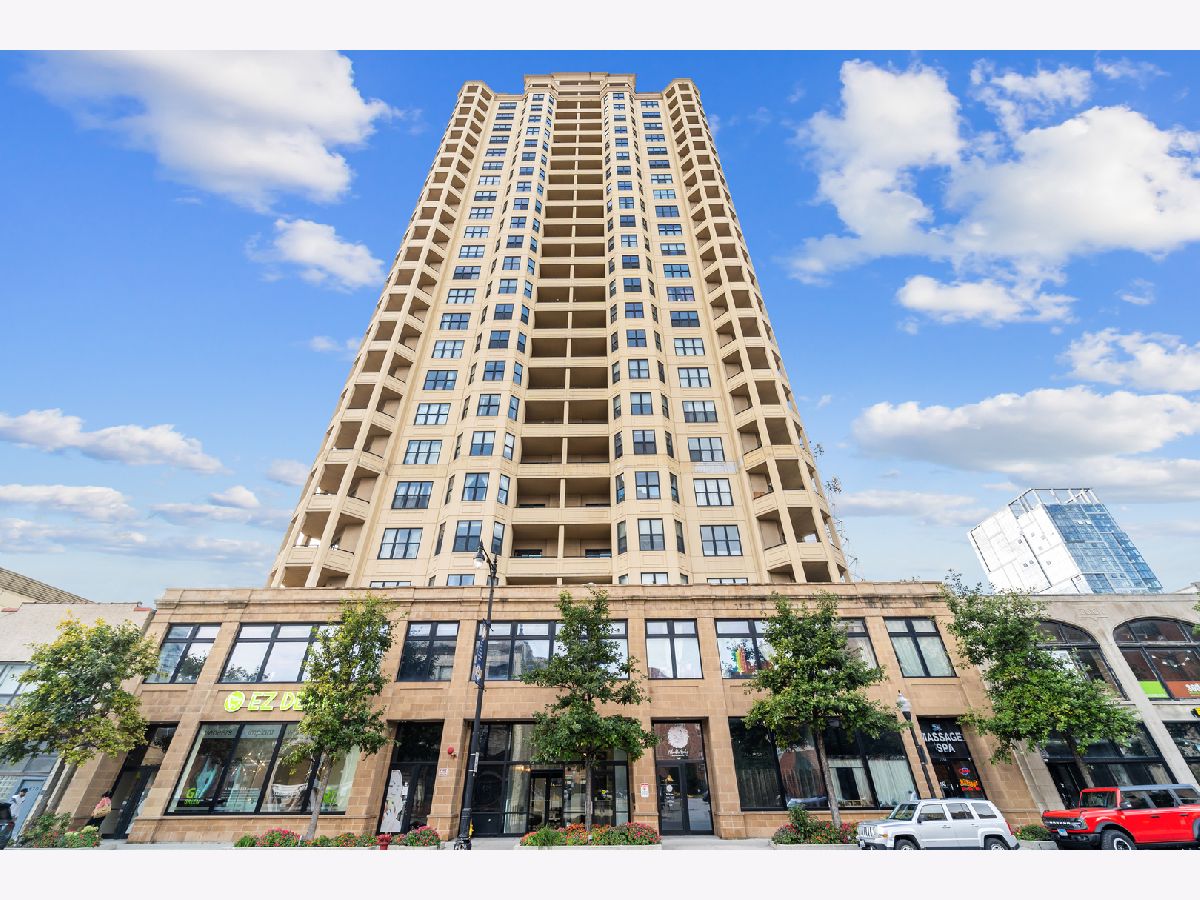 Condominiums Sold The Marquee Chicago Illinois, 1464 Michigan