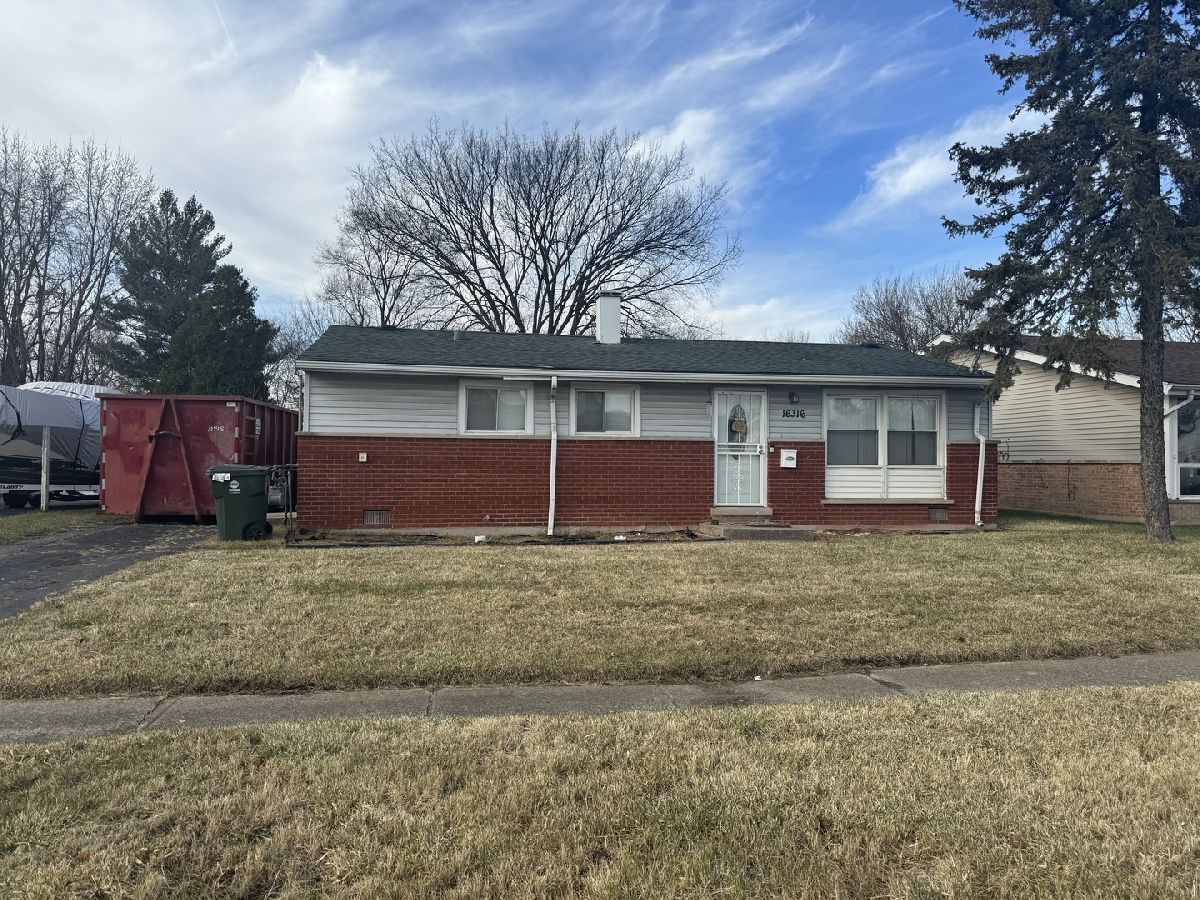  Rented Markham Illinois, 16316 Oxford