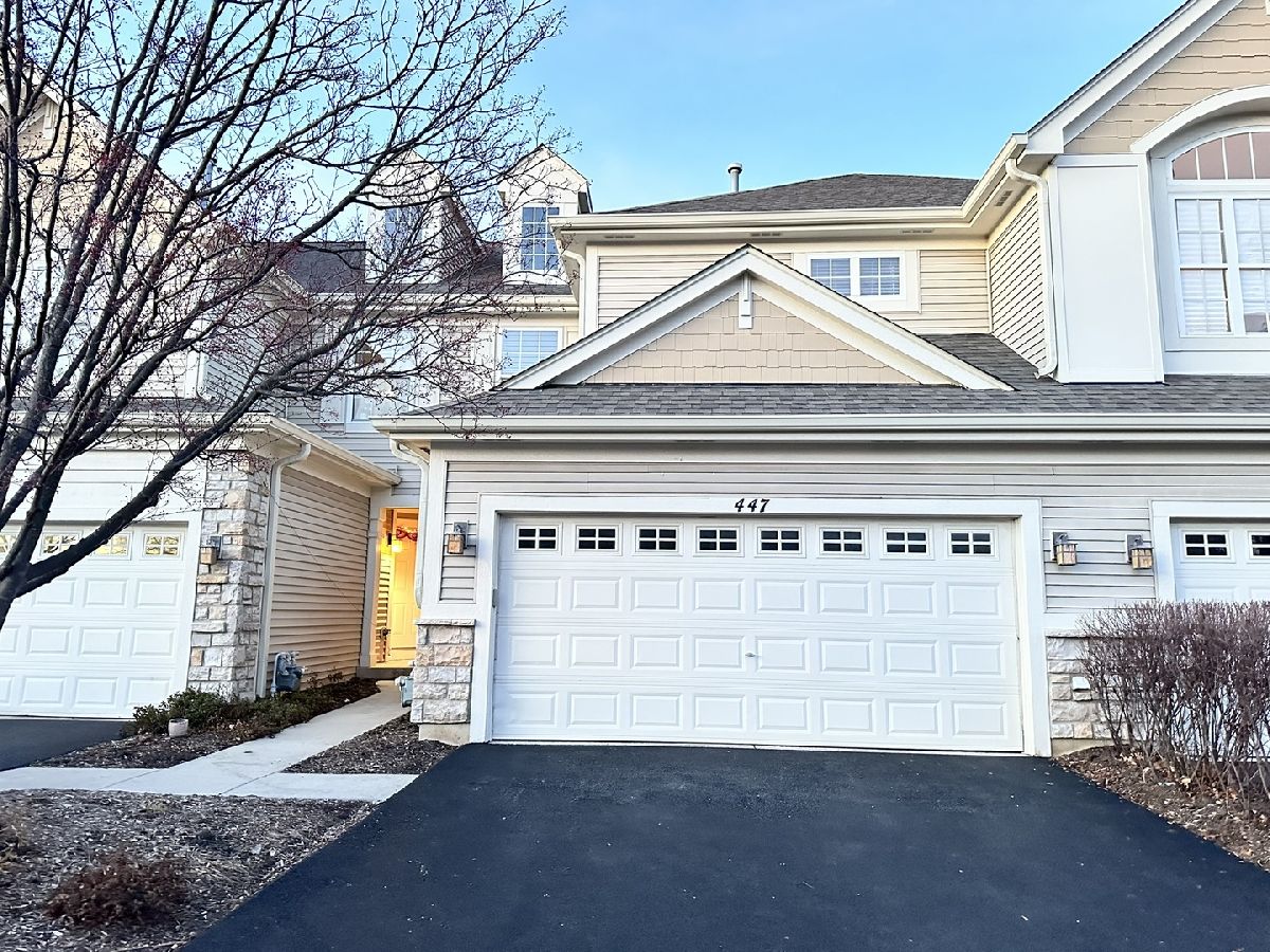 Townhomes Sold Woodland Lakes Aurora Illinois, 447 Vaughn