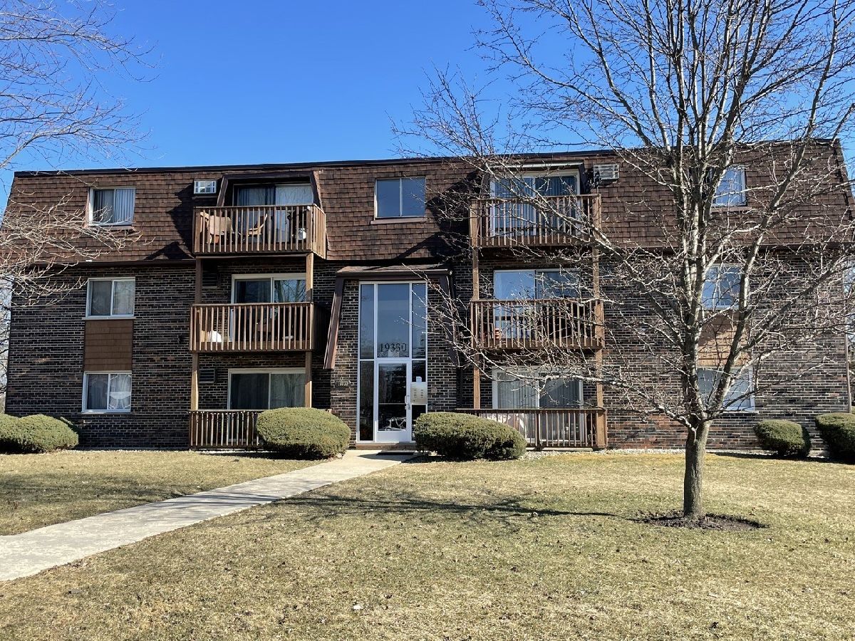 Condominiums Sold Wolf Point Mokena Illinois, 19330 Wolf