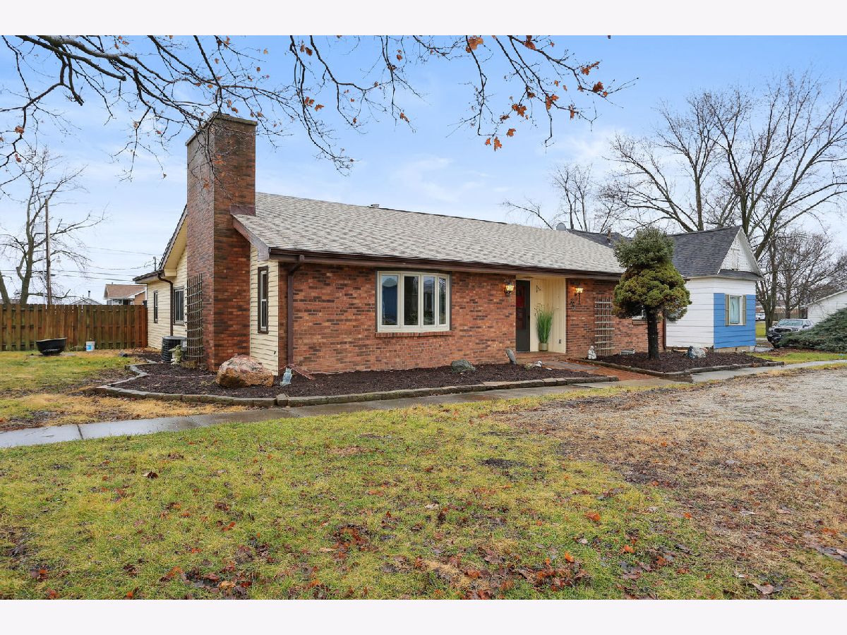  Sold Ogden Illinois, 204 Maple