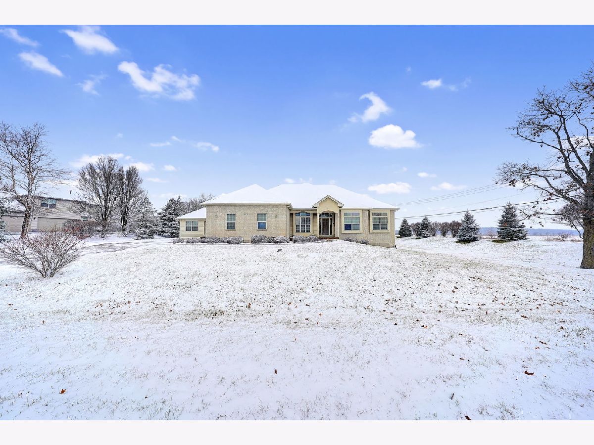 Homes Sold Triple Oaks Farm Hampshire Illinois, 40W392 Triple Oaks Farm