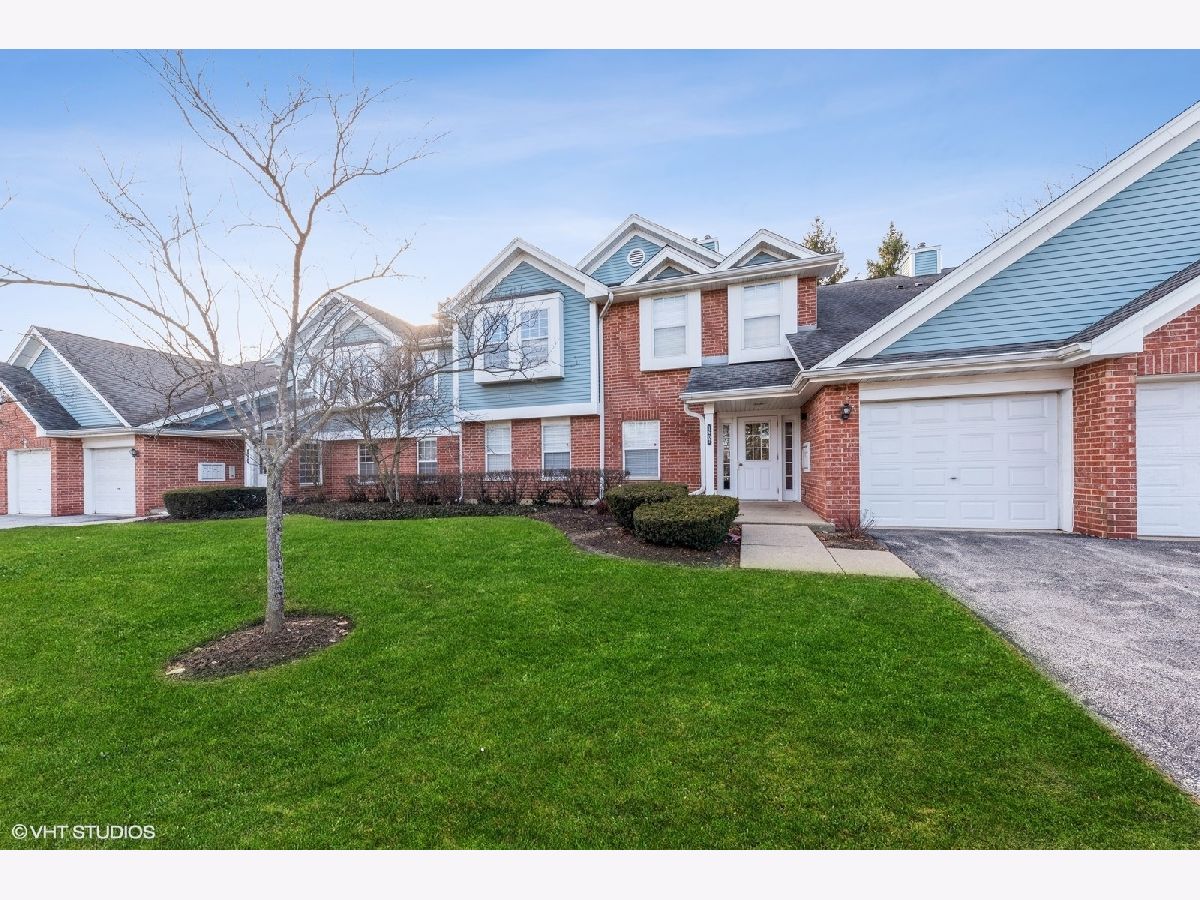 Condominiums Rented Arlington Trails Arlington Heights Illinois, 1607 Hawkes