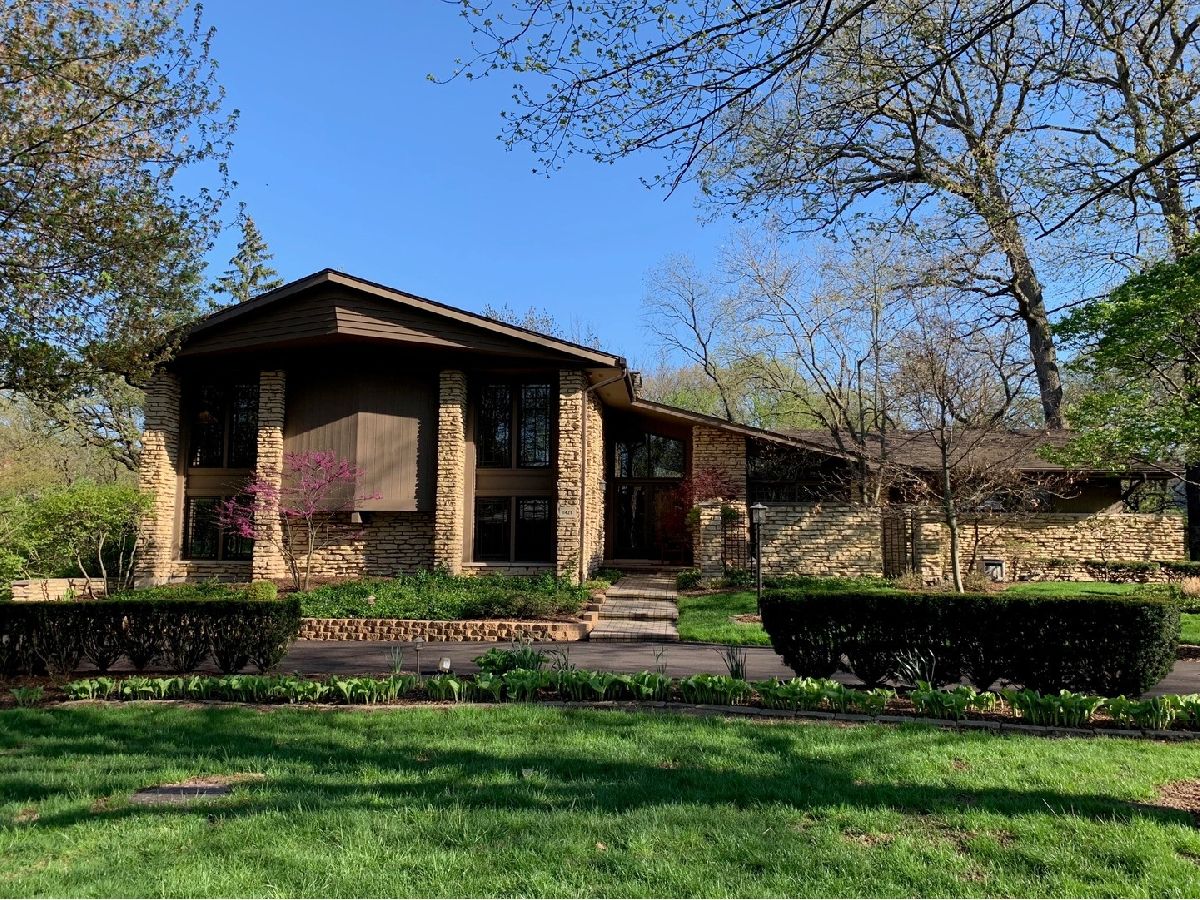 Homes Sold Burr Oaks Glen North Burr Ridge Illinois, 11429 Burr Oak