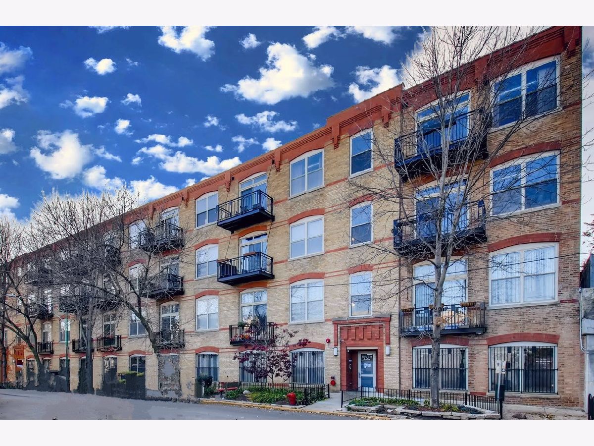 Condos & Townhomes Rented Buck City Lofts Chicago Illinois, 1740 Maplewood