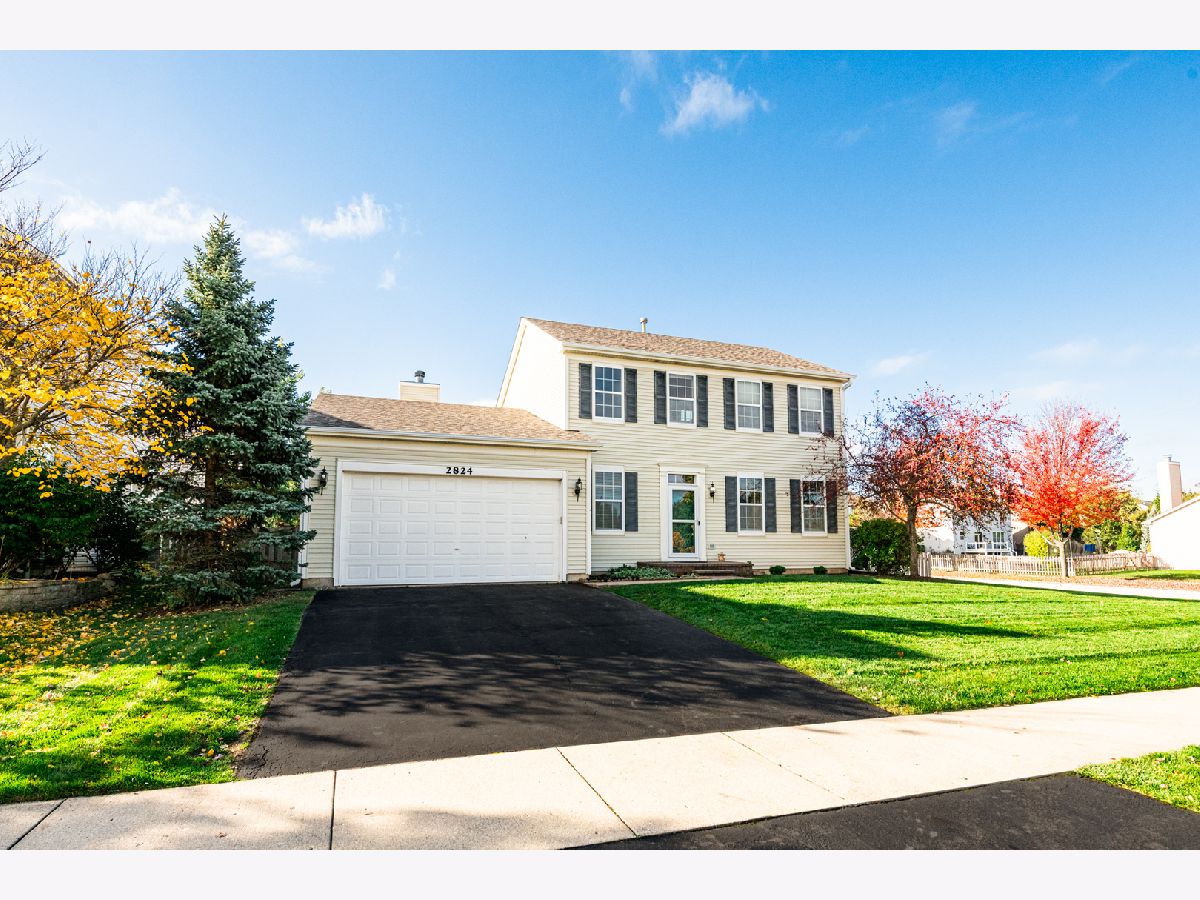 Homes & Townhomes Rented Liberty Lakes Wauconda Illinois, 2824 Sweet Clover