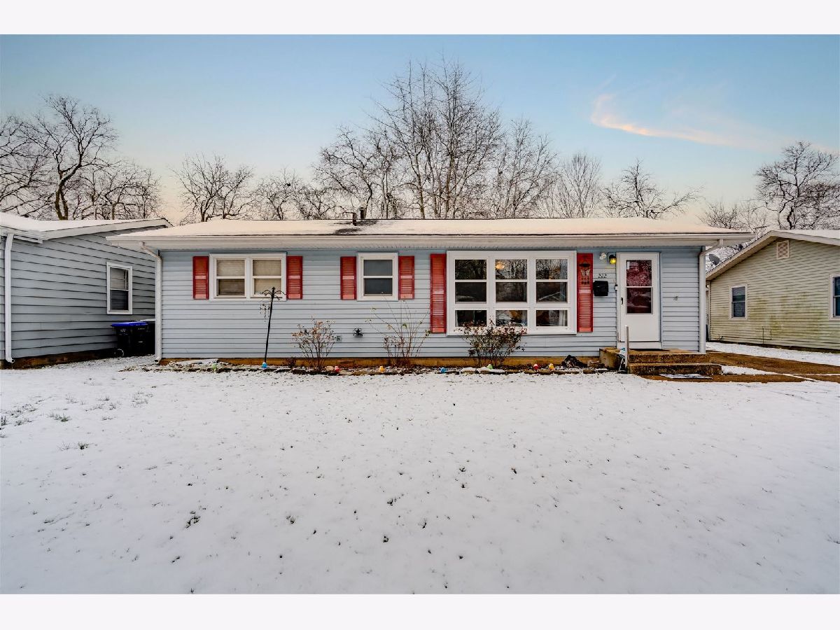 Homes & Condos & Townhomes Sold Meadowbrook Bloomington Illinois, 222 Meadowbrook