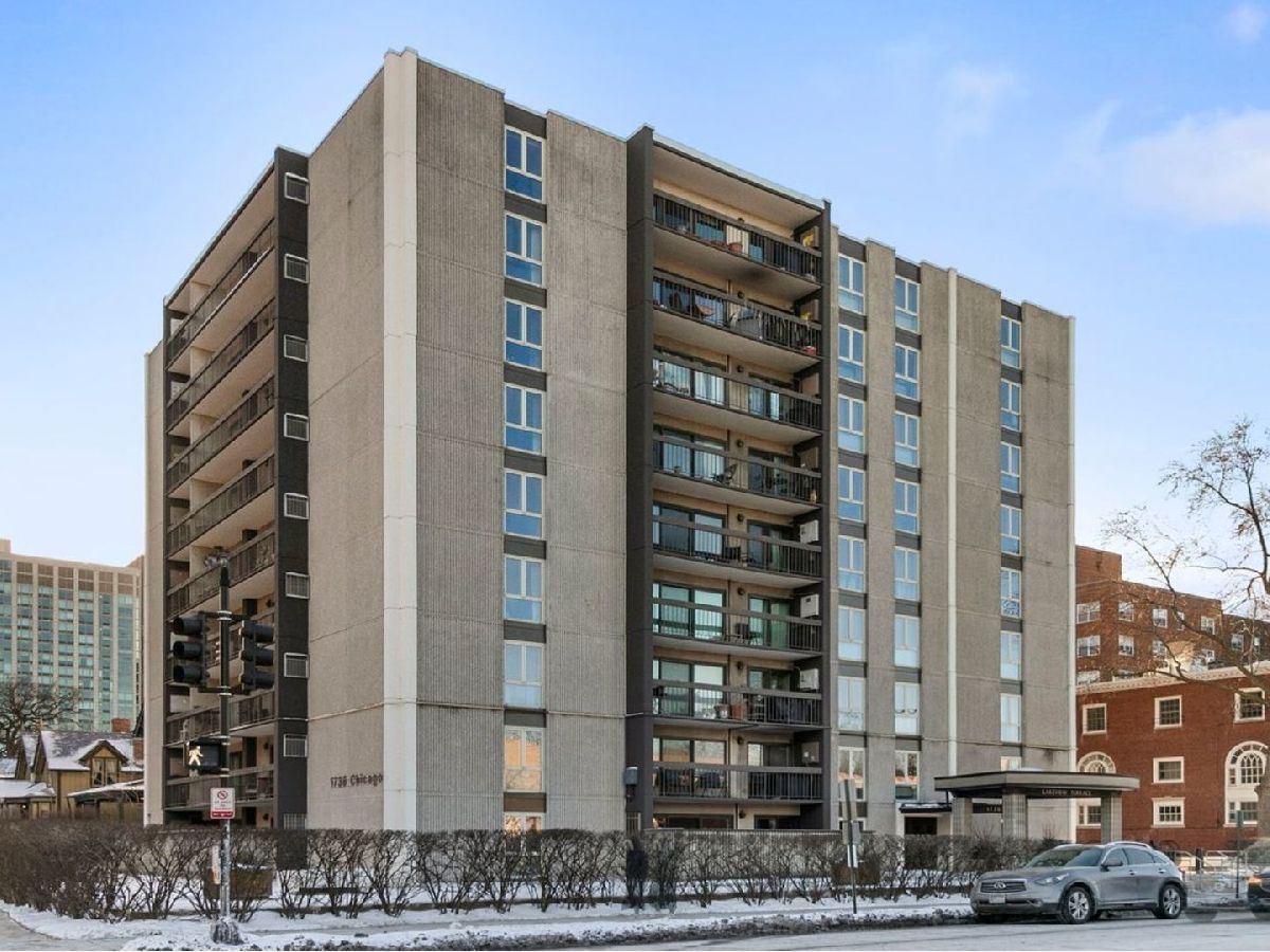Condominiums Sold Lakeview Terrace Evanston Illinois, 1738 Chicago
