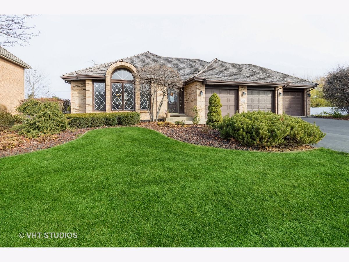 Homes Sold Tara Hill Darien Illinois, 2220 Dunmore