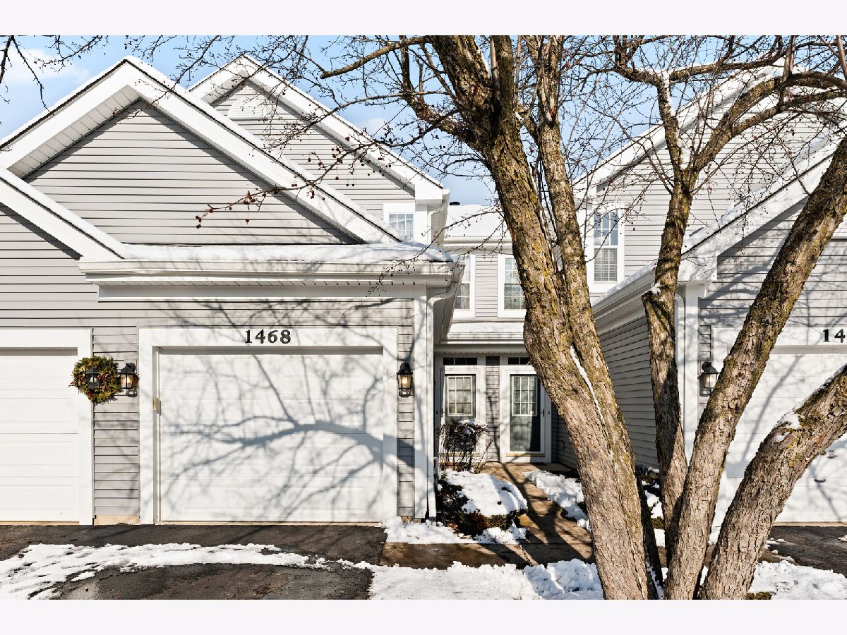 Townhomes & Condos Rented Tanglewood St Charles Illinois, 1468 Walnut Hill