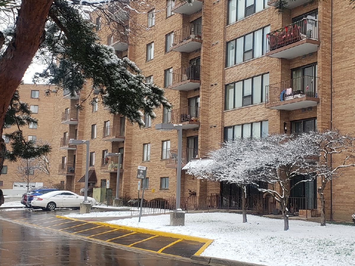 Condominiums Sold Crystal Towers Mount Prospect Illinois, 1777 Crystal