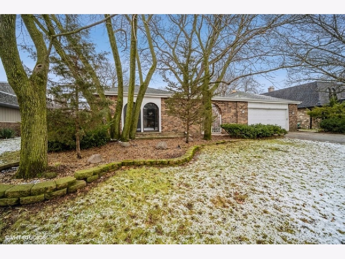 Homes & Condos & Townhomes Sold La Salceda Northbrook Illinois, 2285 Arbeleda