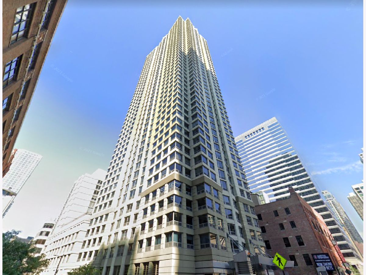 Condominiums Rented Plaza 440 Private Residences Chicago Illinois, 440 Wabash