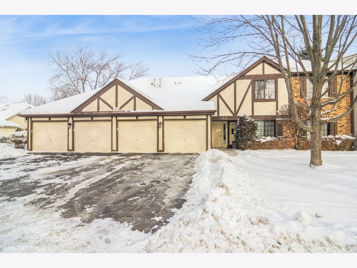 Townhomes & Condos Rented Hidden Creek Palatine Illinois, 1920 Hidden Creek