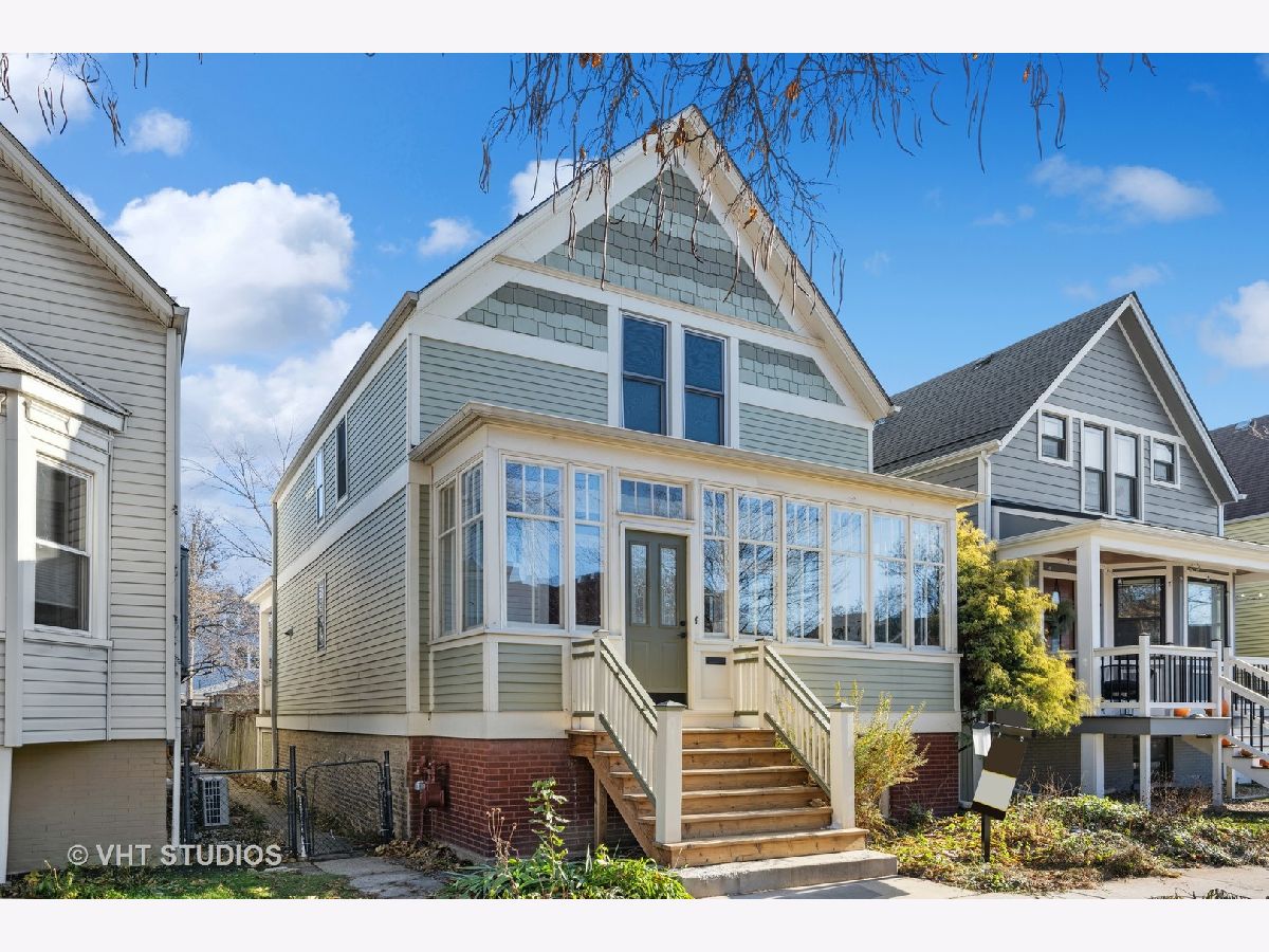 Homes & Condominiums Sold Addison Mall Chicago Illinois, 3923 Richmond
