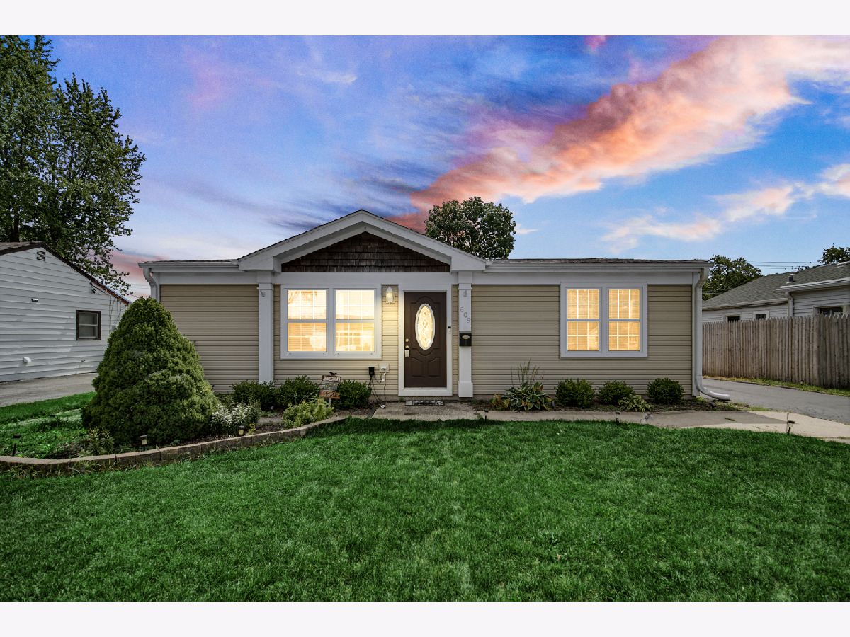 Homes Sold Lakewood Heights Mundelein Illinois, 609 High