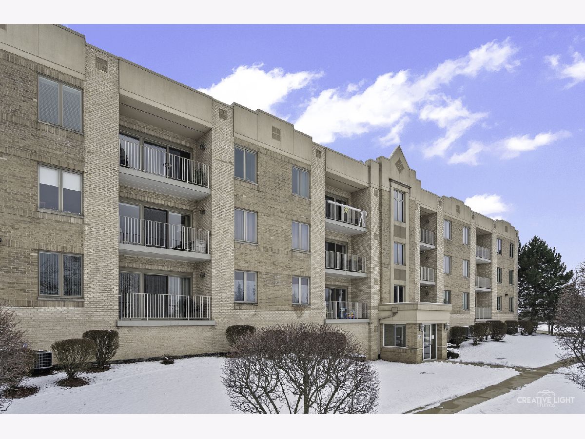 Townhomes & Condos & Homes Sold Centennial Village Orland Park Illinois, 15705 Ravinia