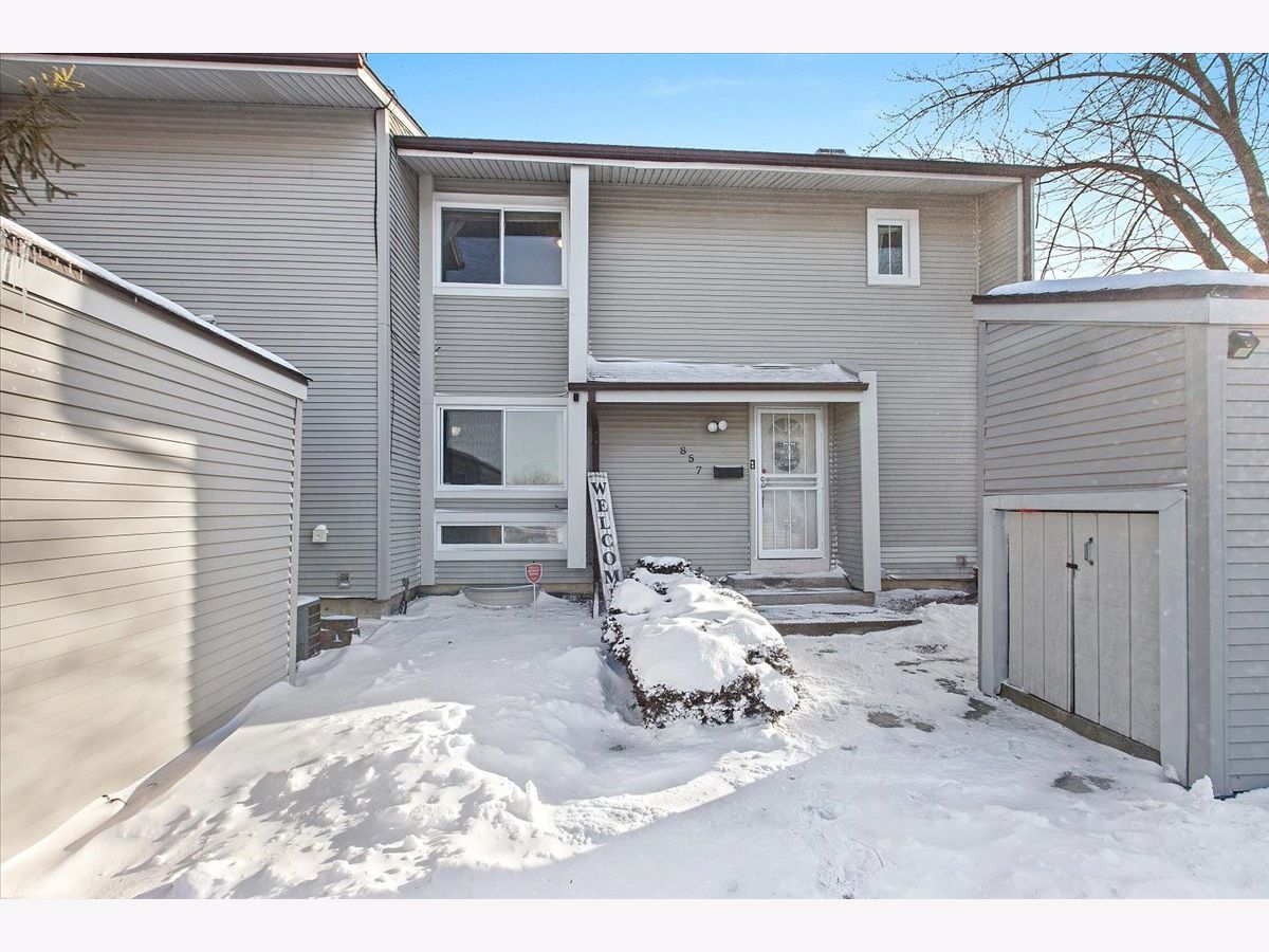 Townhomes Sold Russet Oaks University Park Illinois, 857 Oakside
