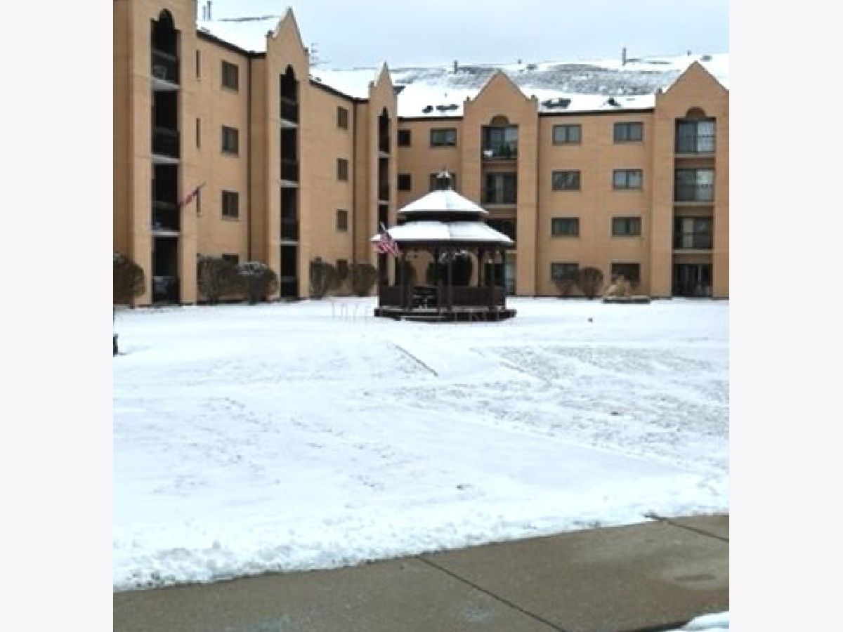 Condos & Townhomes & Homes Sold Courtyard Of Harwood Heights Harwood Heights Illinois, 7400 Lawrence