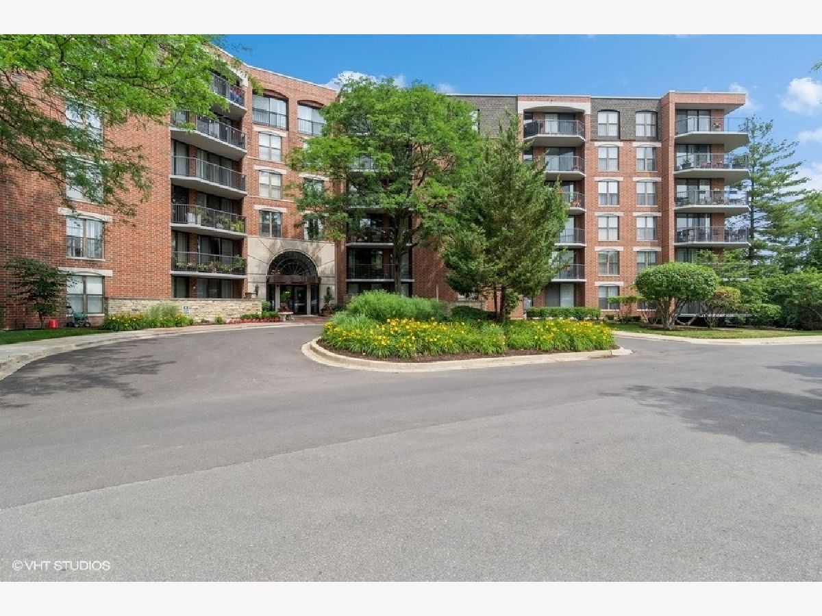 Condominiums Rented Riverplace Naperville Illinois, 511 Aurora