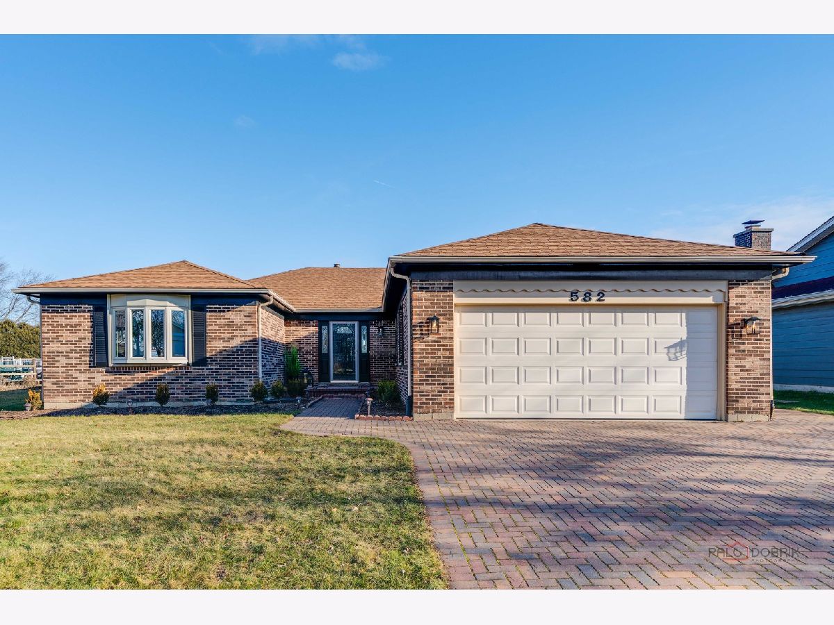 Homes Sold The Orchards Lake Zurich Illinois, 582 Applegate