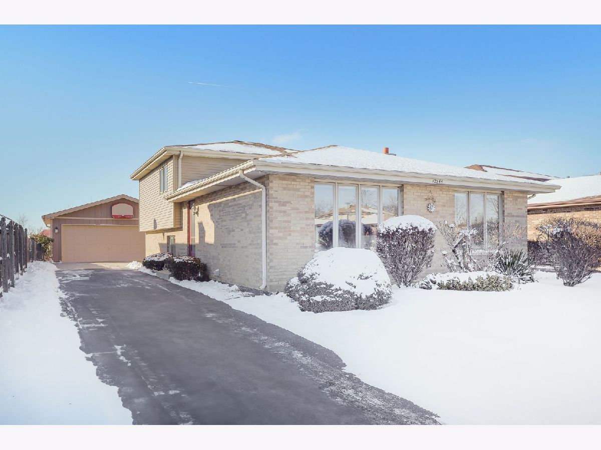 Condominiums & Homes Sold Laramie Square Alsip Illinois, 12044 Lockwood