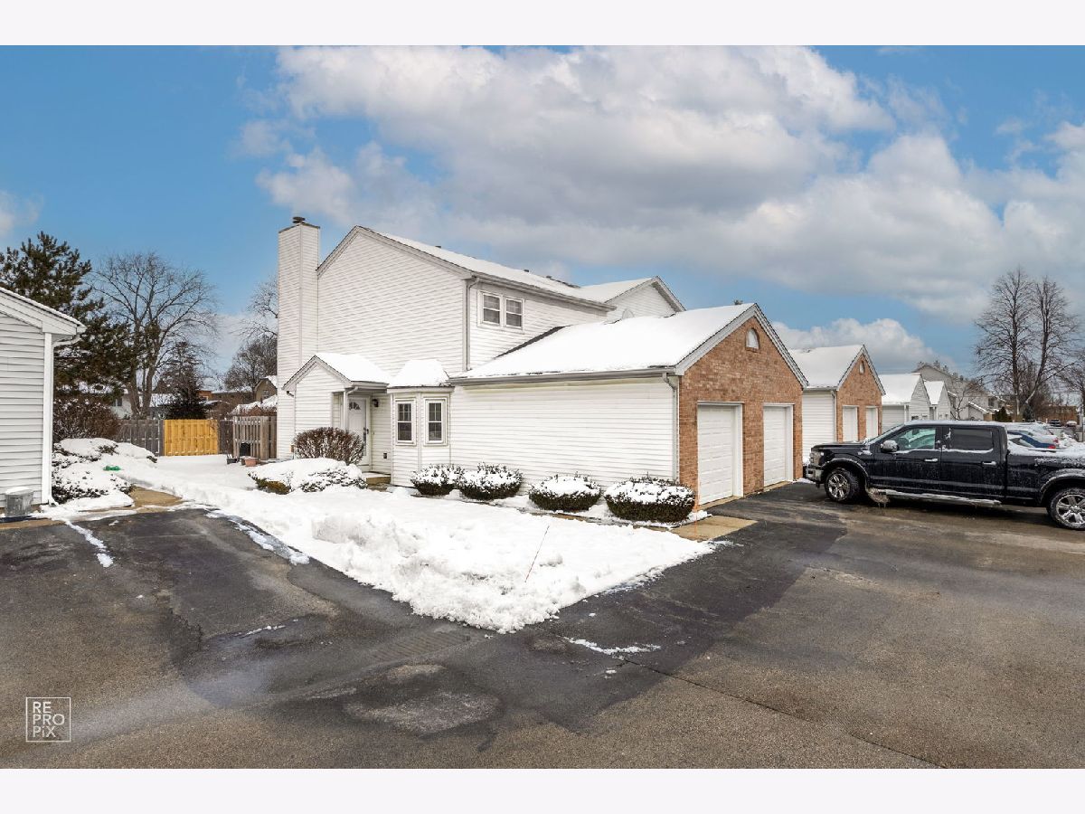 Townhomes Sold Walnut Grove Bensenville Illinois, 236 Walnut