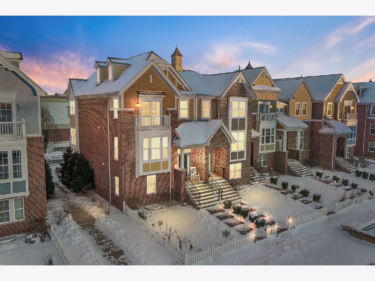 Townhomes & Condos Sold English Rows Naperville Illinois, 4111 Royal Mews