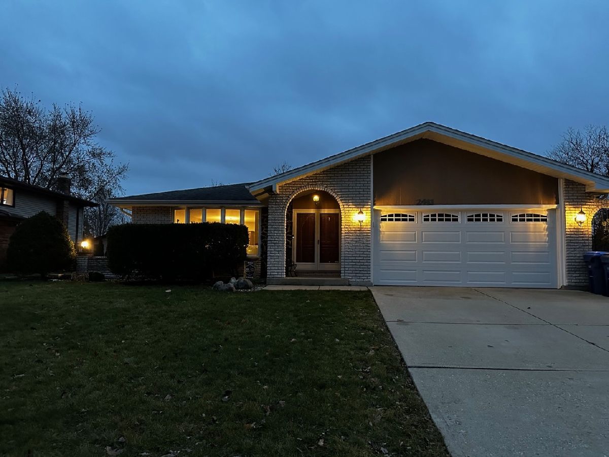 Homes & Condominiums Sold Beau Bien Lisle Illinois, 2411 Old Tavern