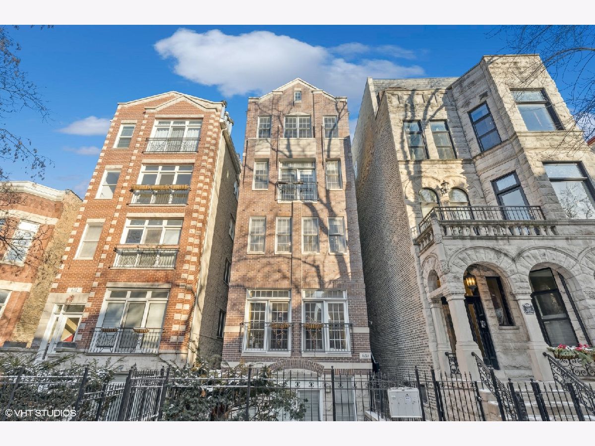 Condominiums & Homes Sold Lakeview Commons Chicago Illinois, 630 Briar