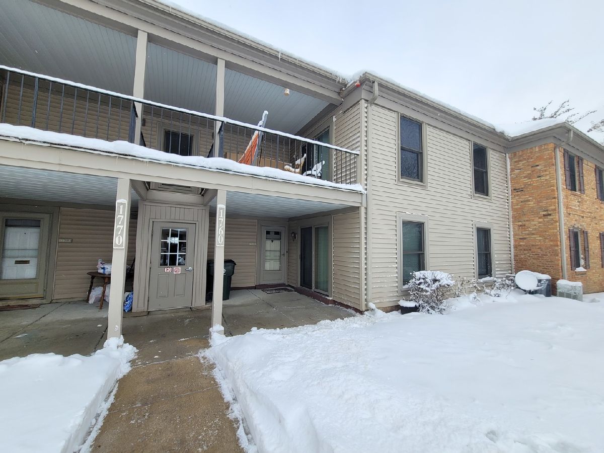 Townhomes & Condos Sold Hilldale Hoffman Estates Illinois, 1760 Bristol Walk