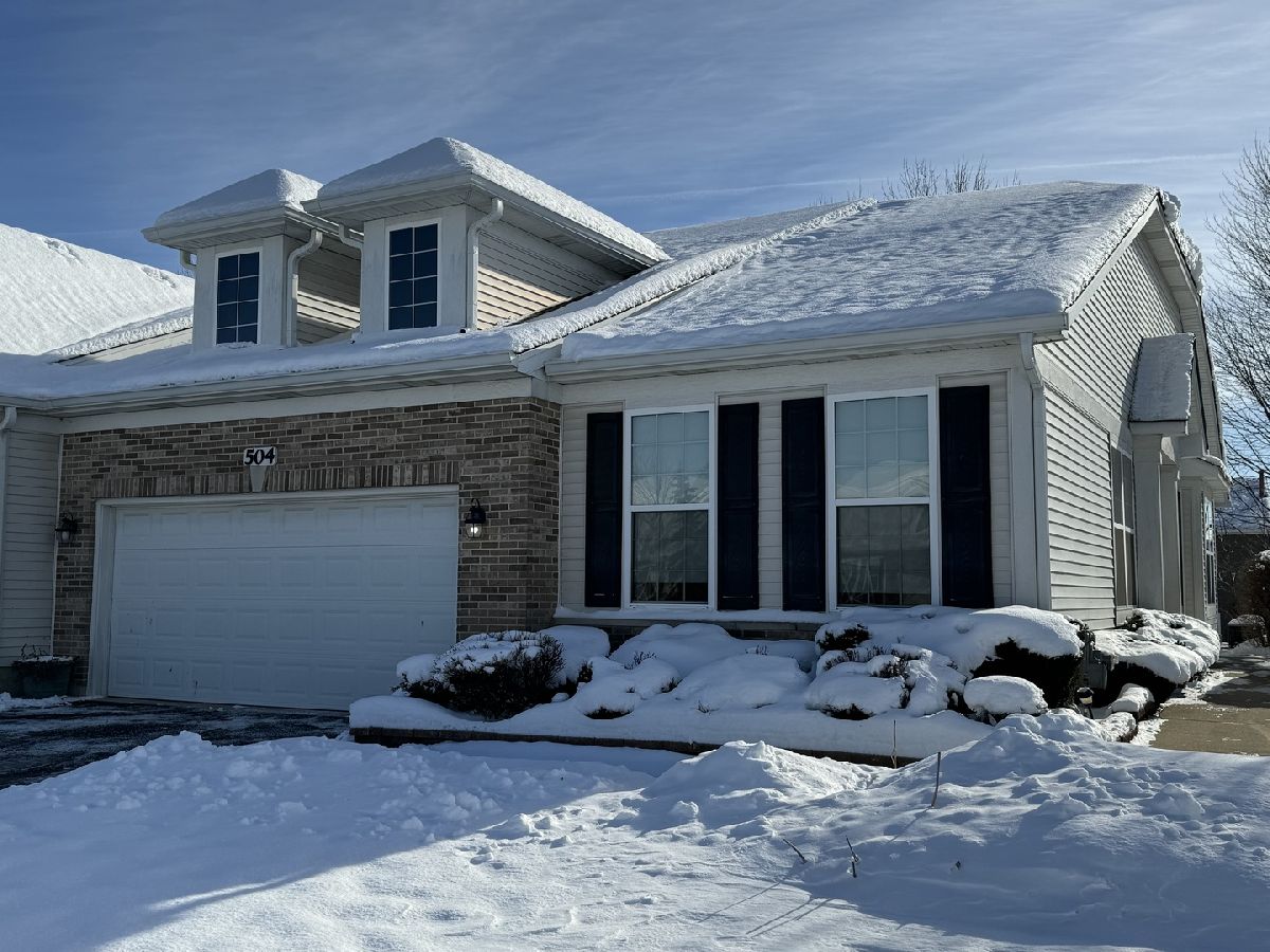 Condos & Townhomes Sold Central Park Carol Stream Illinois, 504 Woodhill