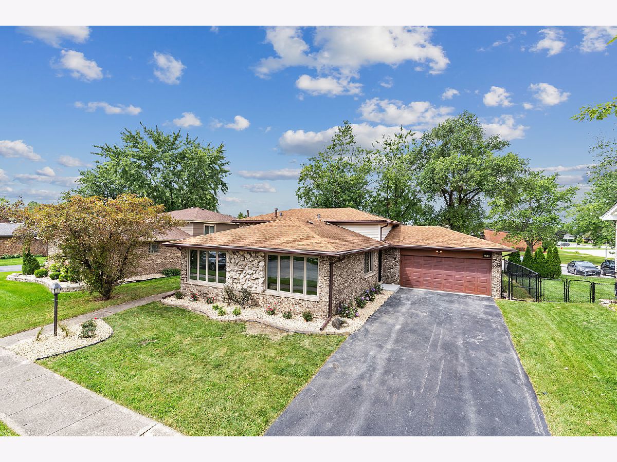 Homes & Condos & Townhomes Sold Brookwood Point Glenwood Illinois, 240 Ingleside