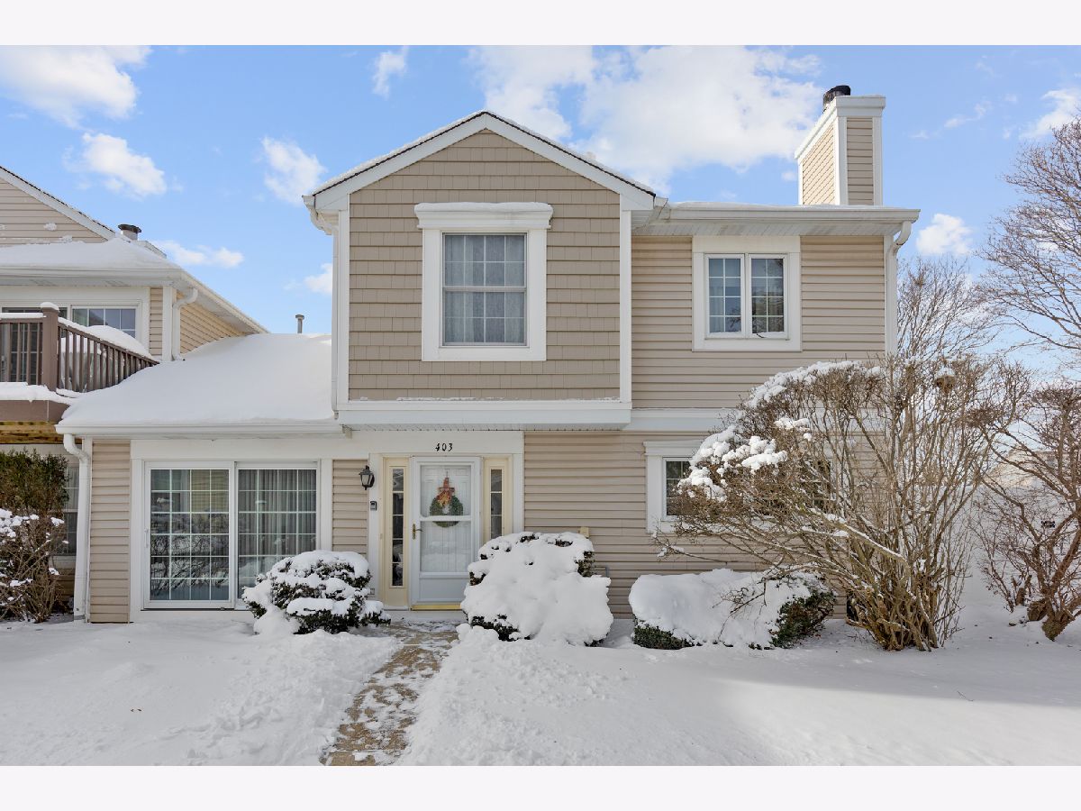 Townhomes & Condos Sold Le Parc Buffalo Grove Illinois, 403 Le Parc
