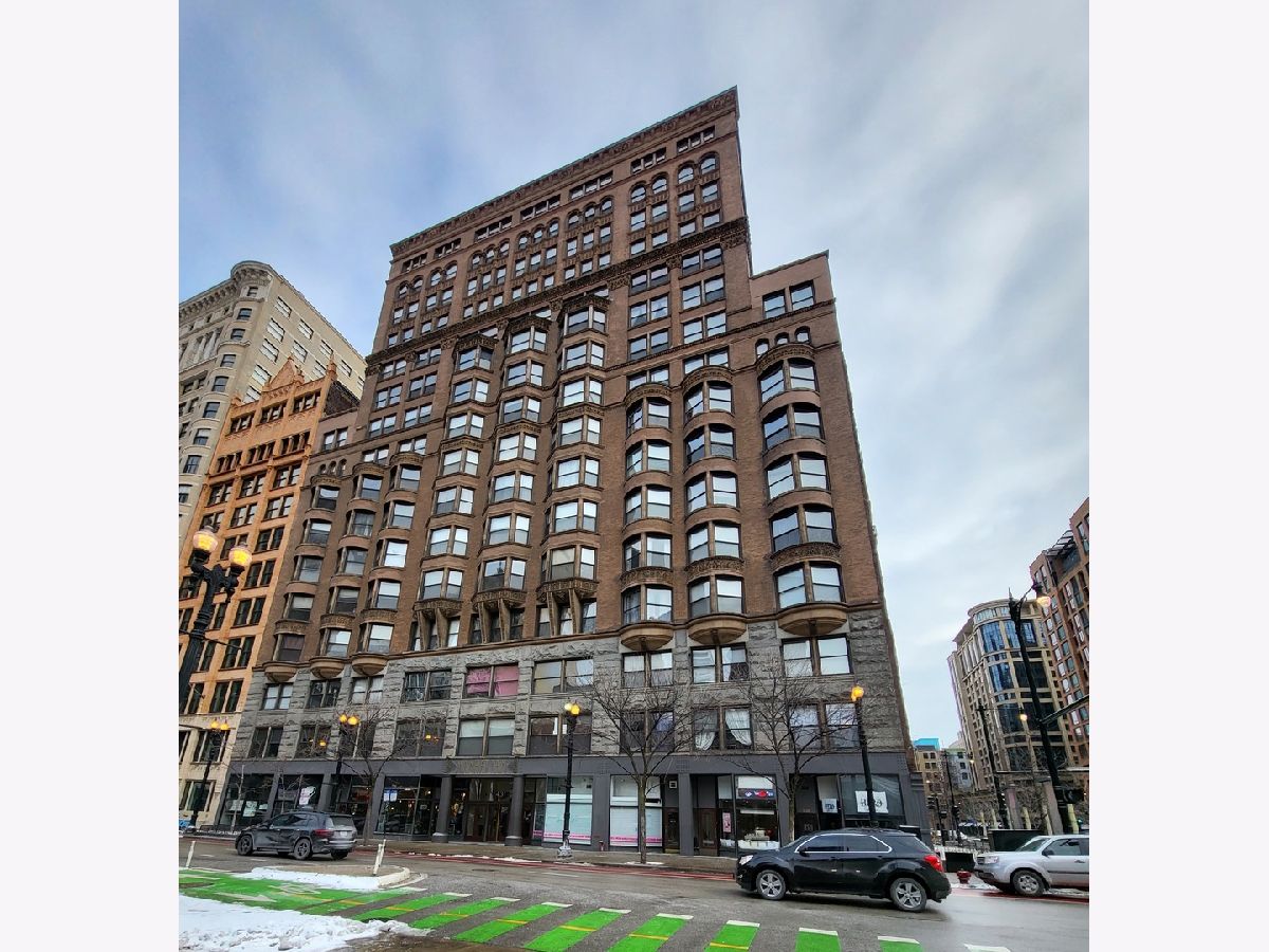 Condominiums Sold Manhattan Chicago Illinois, 431 Dearborn