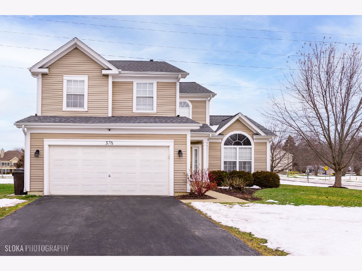 Homes Sold Walk Up At The Park Crystal Lake Illinois, 376 Talismon