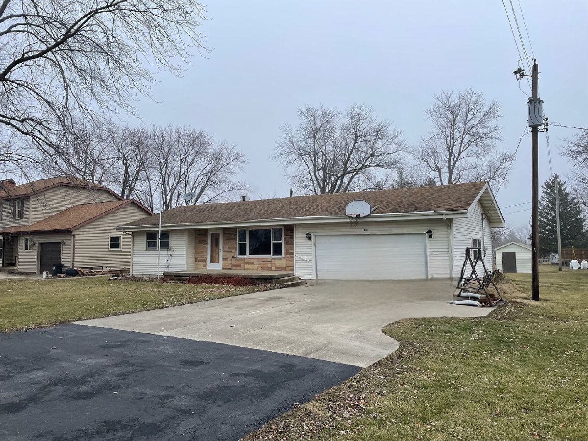  Sold Maroa Illinois, 212 Olive