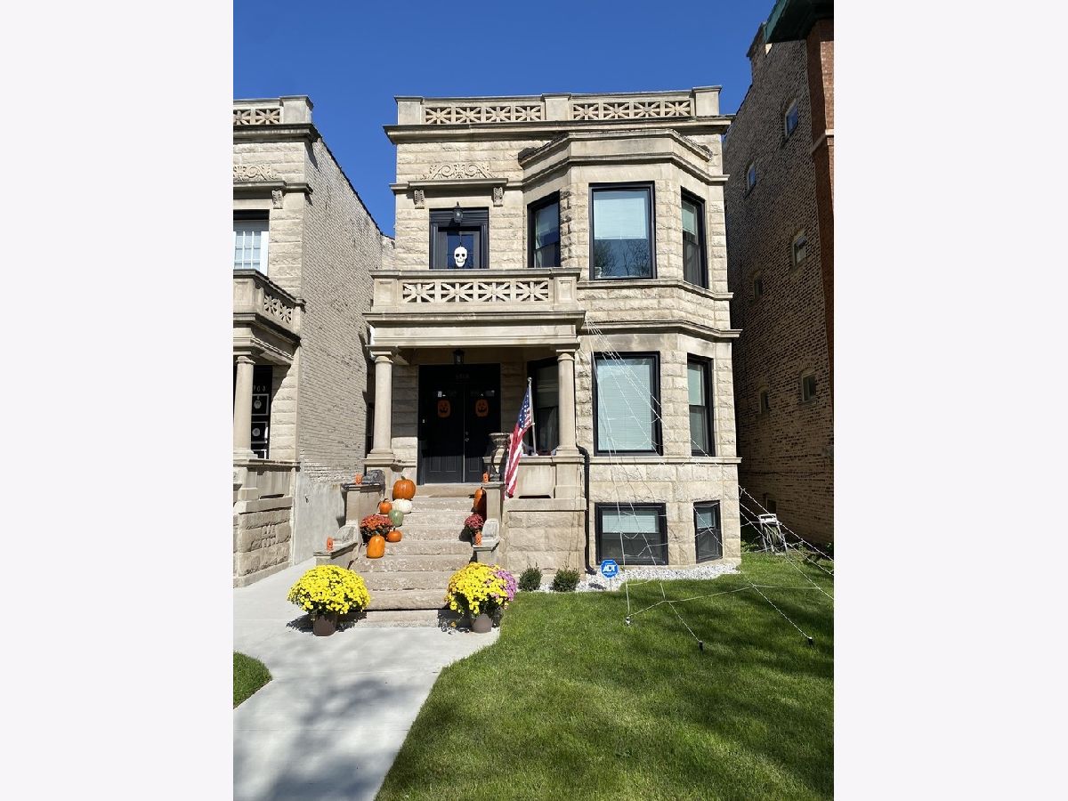 Homes & Condos & Townhomes Rented Austin Village Chicago Illinois, 5906 Midway Park